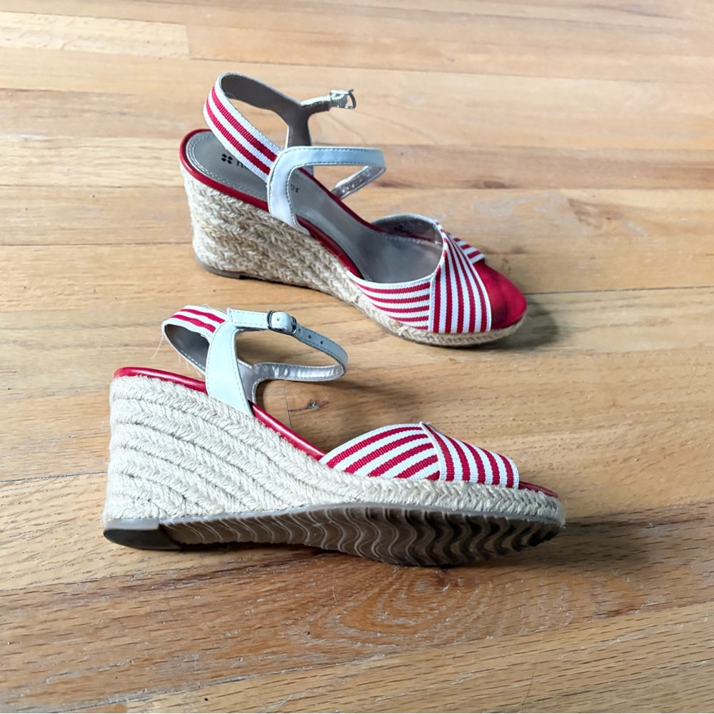 Naturalizer red white nautical wedge sandals 6.5 M